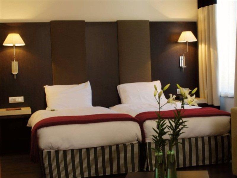Nh Gent Sint Pieters Hotel Quarto foto