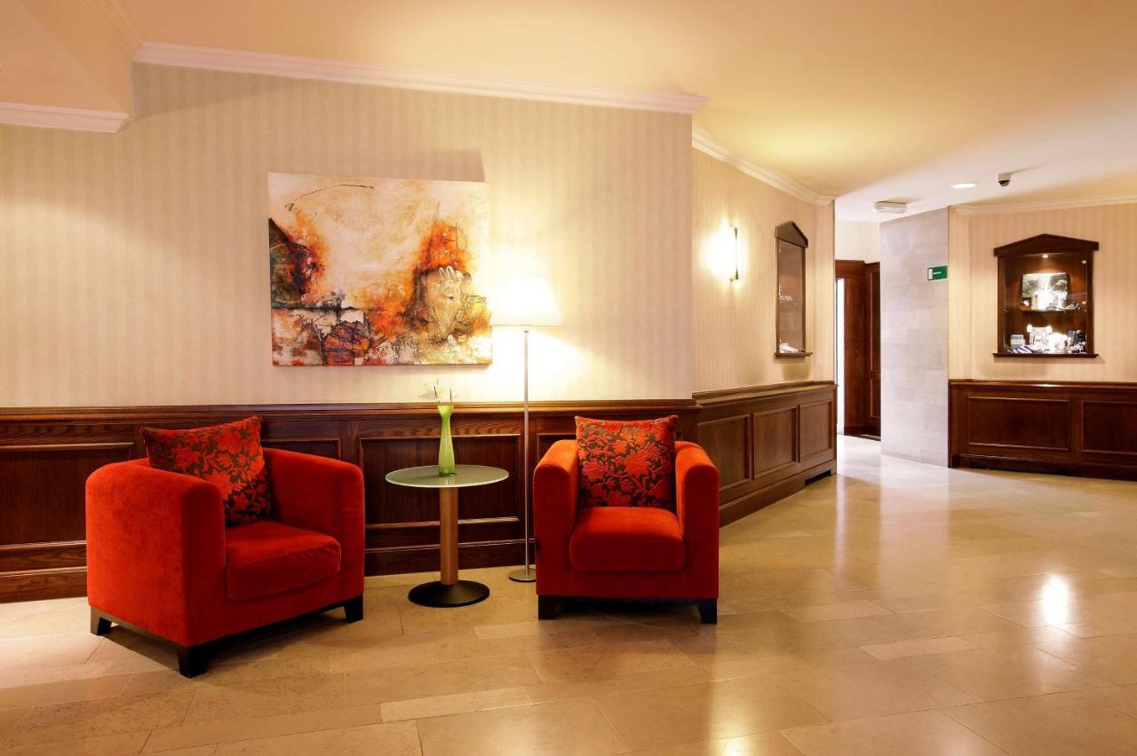 Nh Gent Sint Pieters Hotel Exterior foto